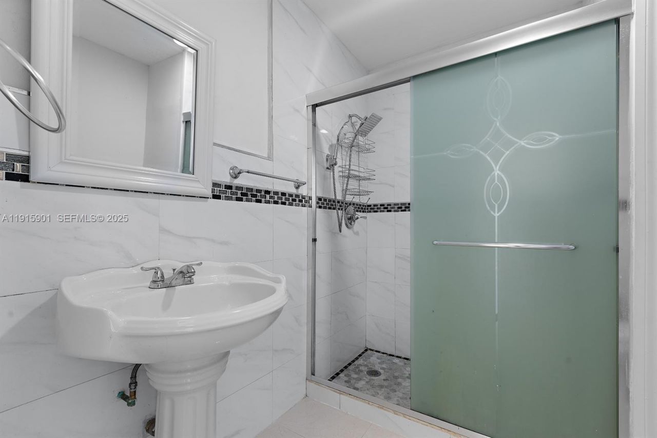 2601 Acapulco Dr, Miramar, FL 33023 Photo