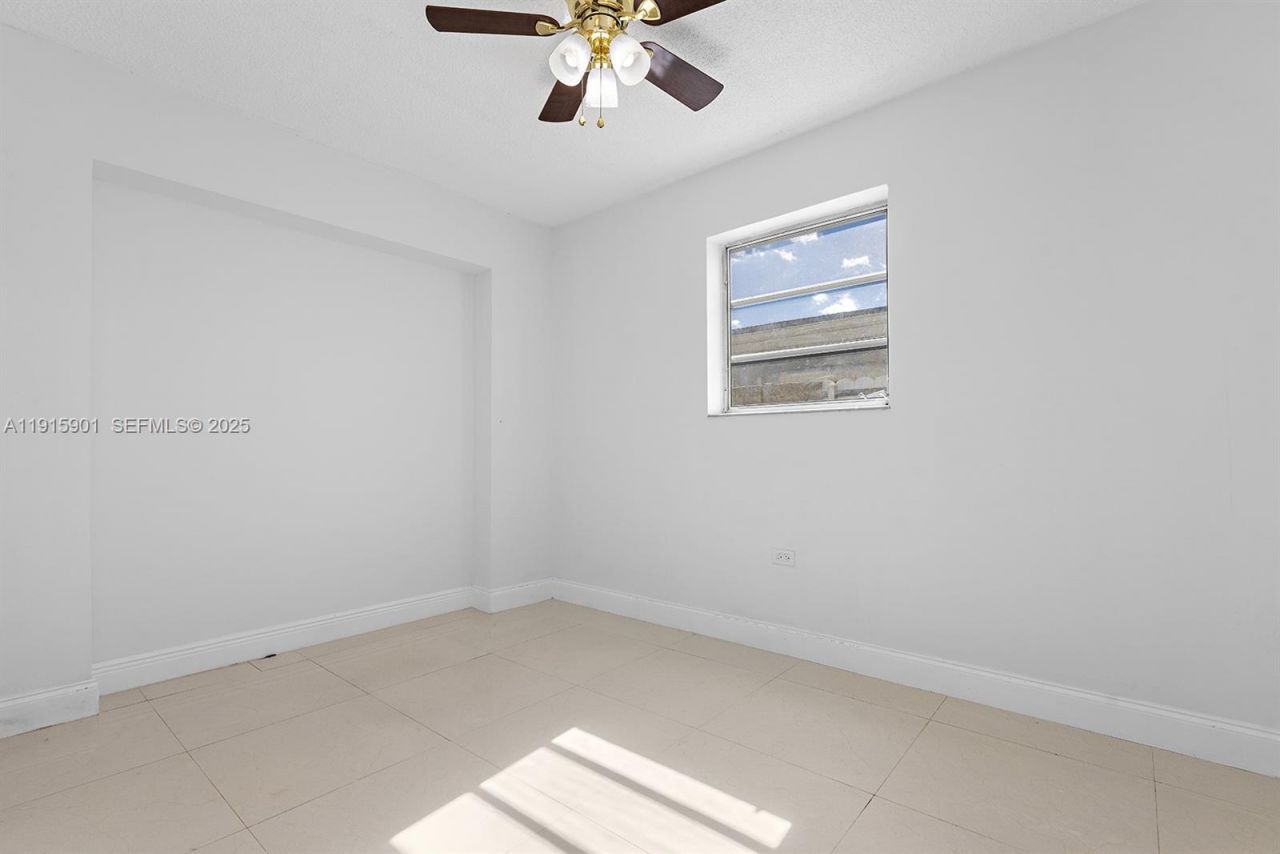 2601 Acapulco Dr, Miramar, FL 33023 Photo