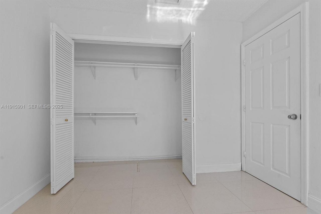 2601 Acapulco Dr, Miramar, FL 33023 Photo