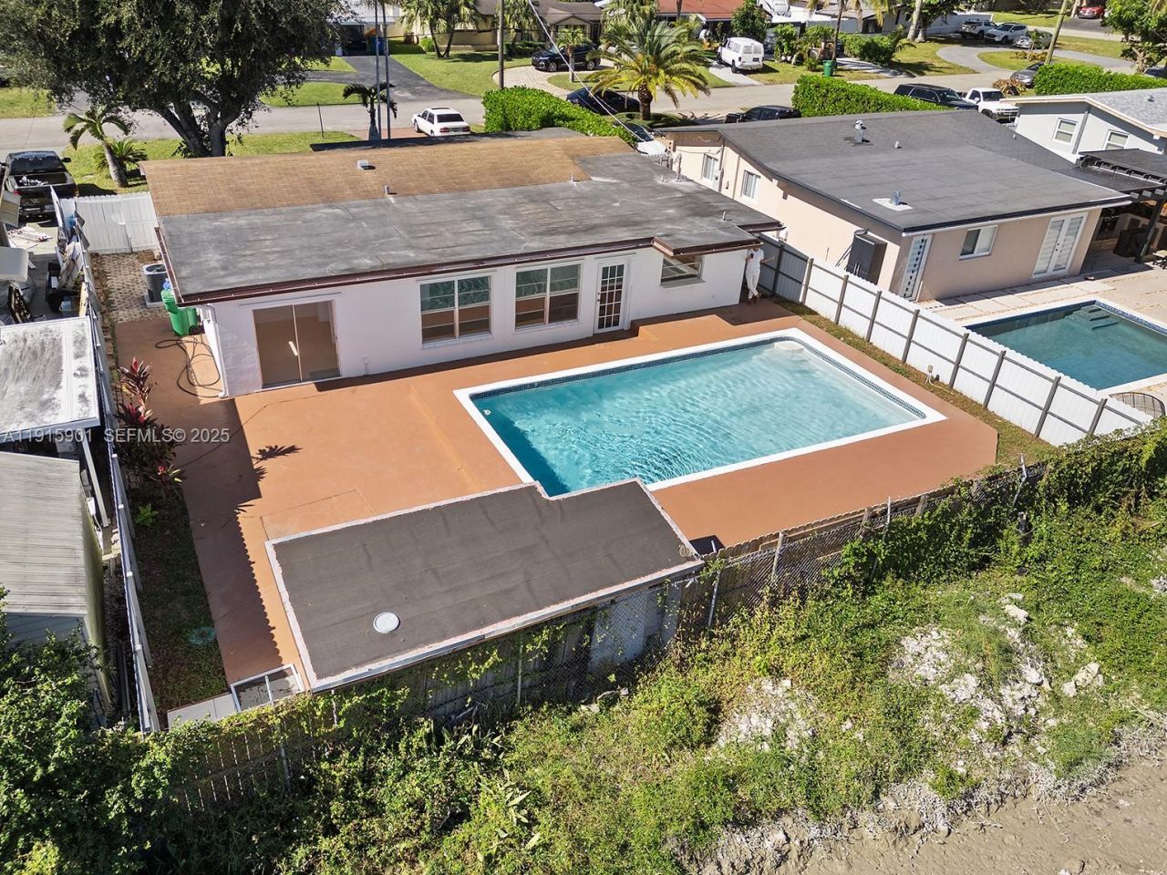 2601 Acapulco Dr, Miramar, FL 33023 Photo