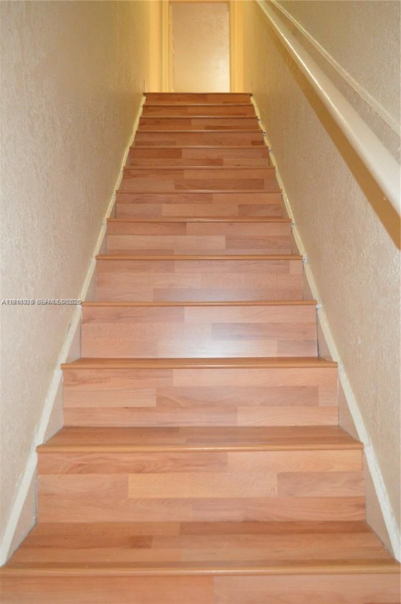 1741 SW 40th Ter, Fort Lauderdale, FL 33317 Photo