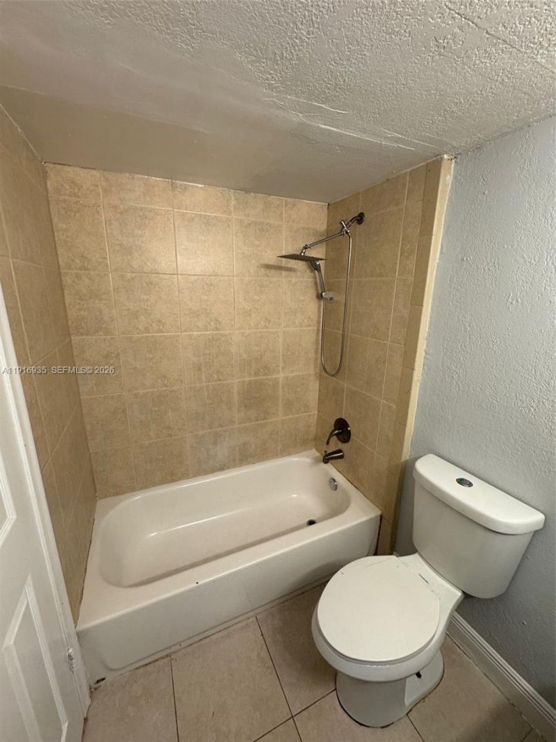 1741 SW 40th Ter, Fort Lauderdale, FL 33317 Photo
