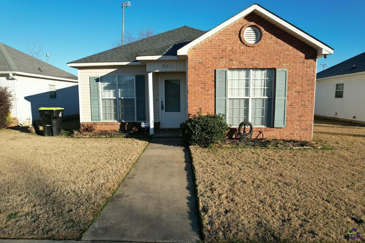 305 Norman Lane, Warner Robins, GA 31088 Main Photo