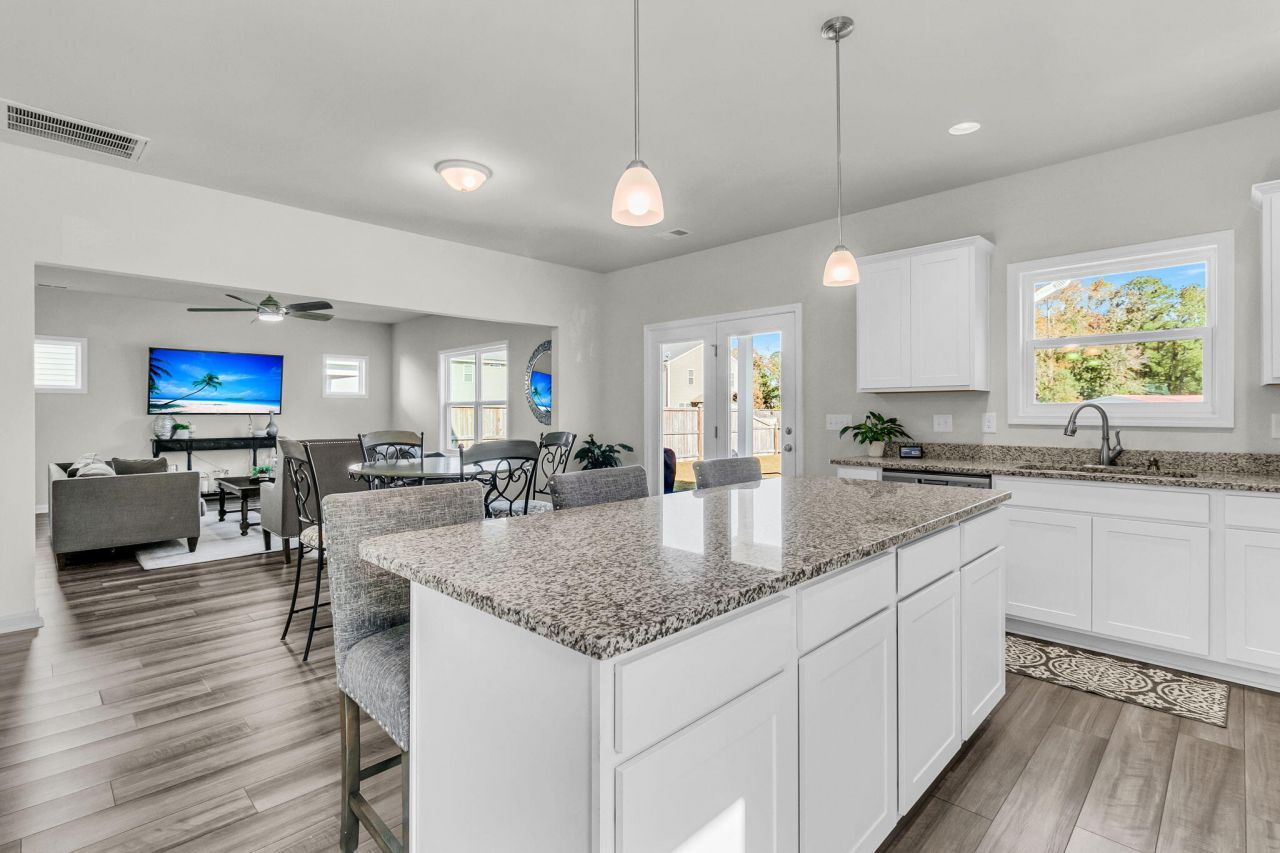 100 Clydesdale Circle Photo 11