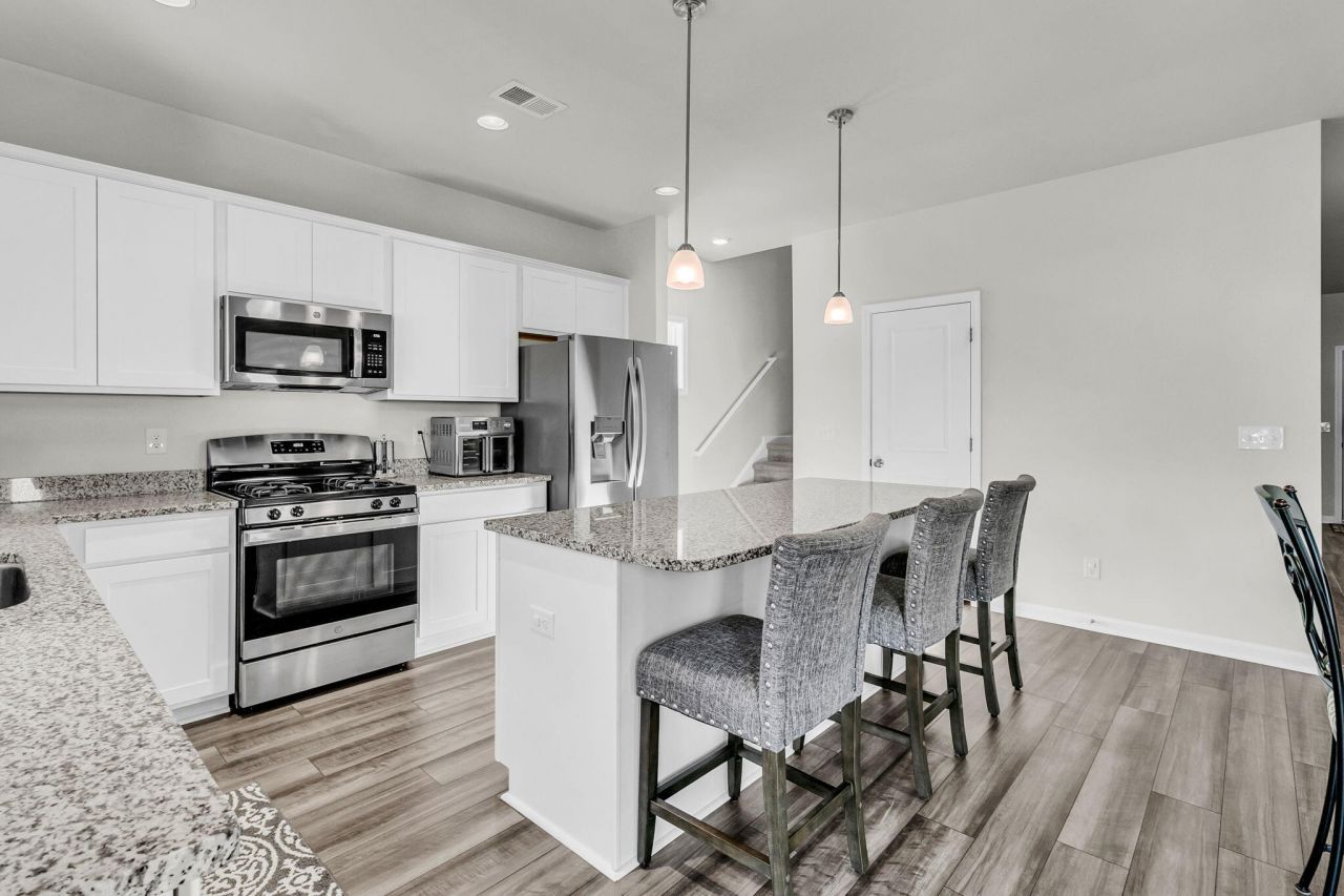 100 Clydesdale Circle Photo 16