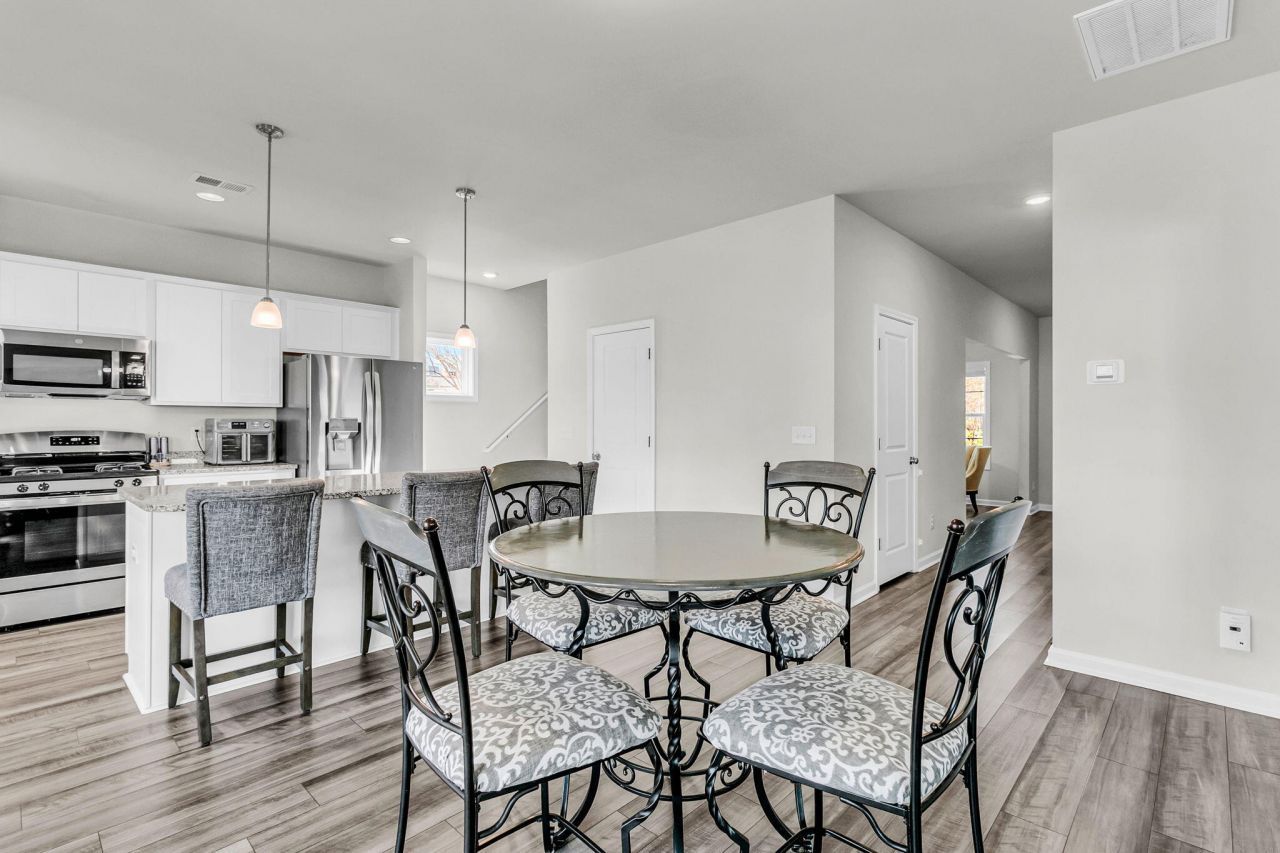 100 Clydesdale Circle Photo 18