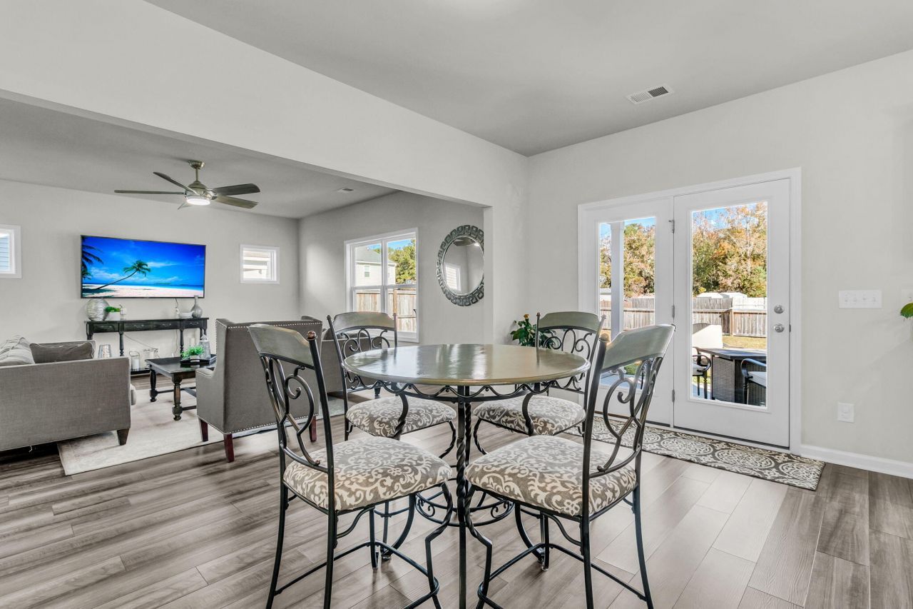 100 Clydesdale Circle Photo 20