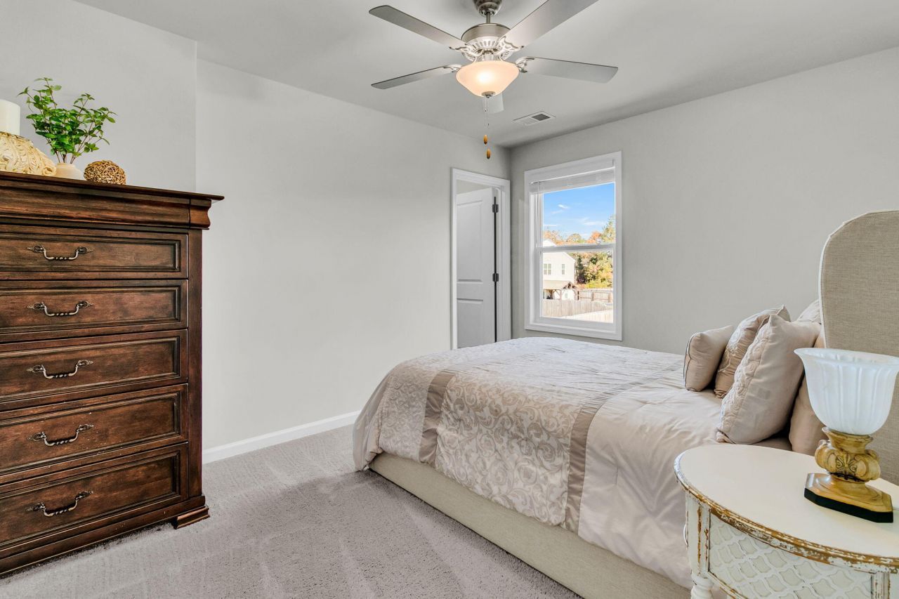 100 Clydesdale Circle Photo 24