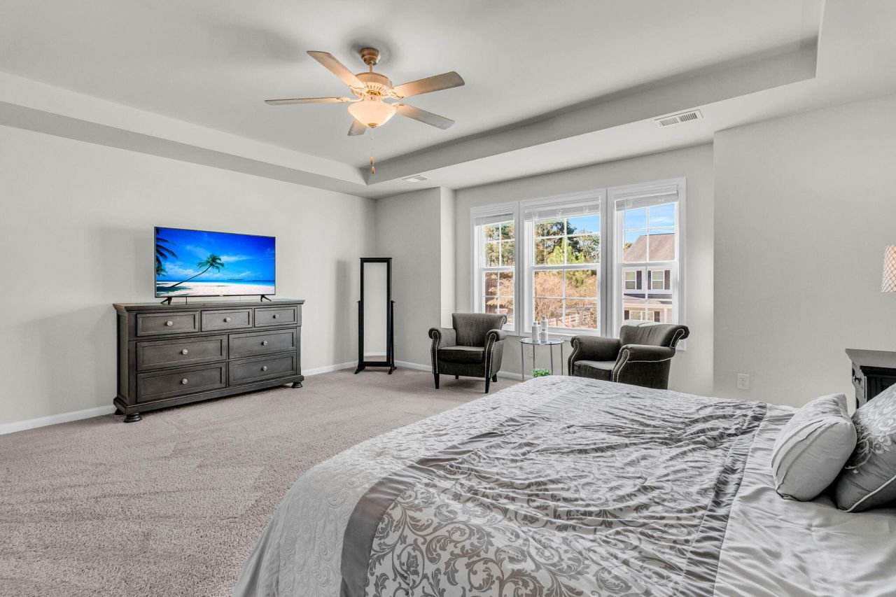 100 Clydesdale Circle Photo 29