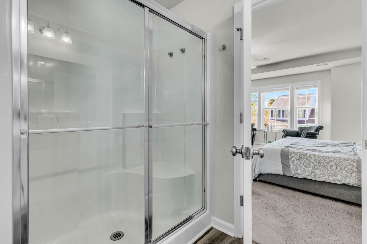 100 Clydesdale Circle Photo 32