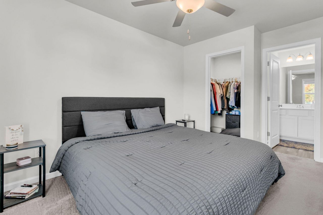 100 Clydesdale Circle Photo 36