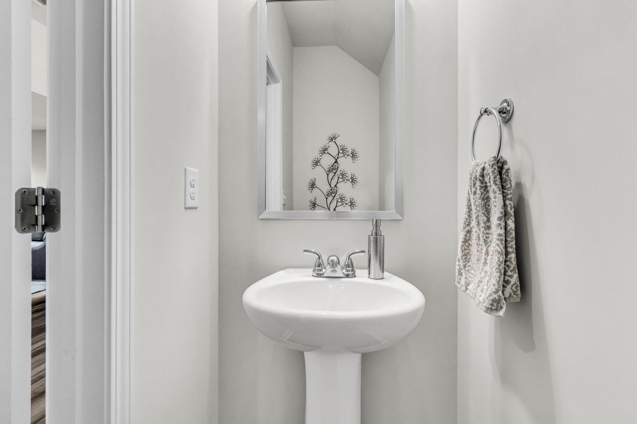 100 Clydesdale Circle Photo 41