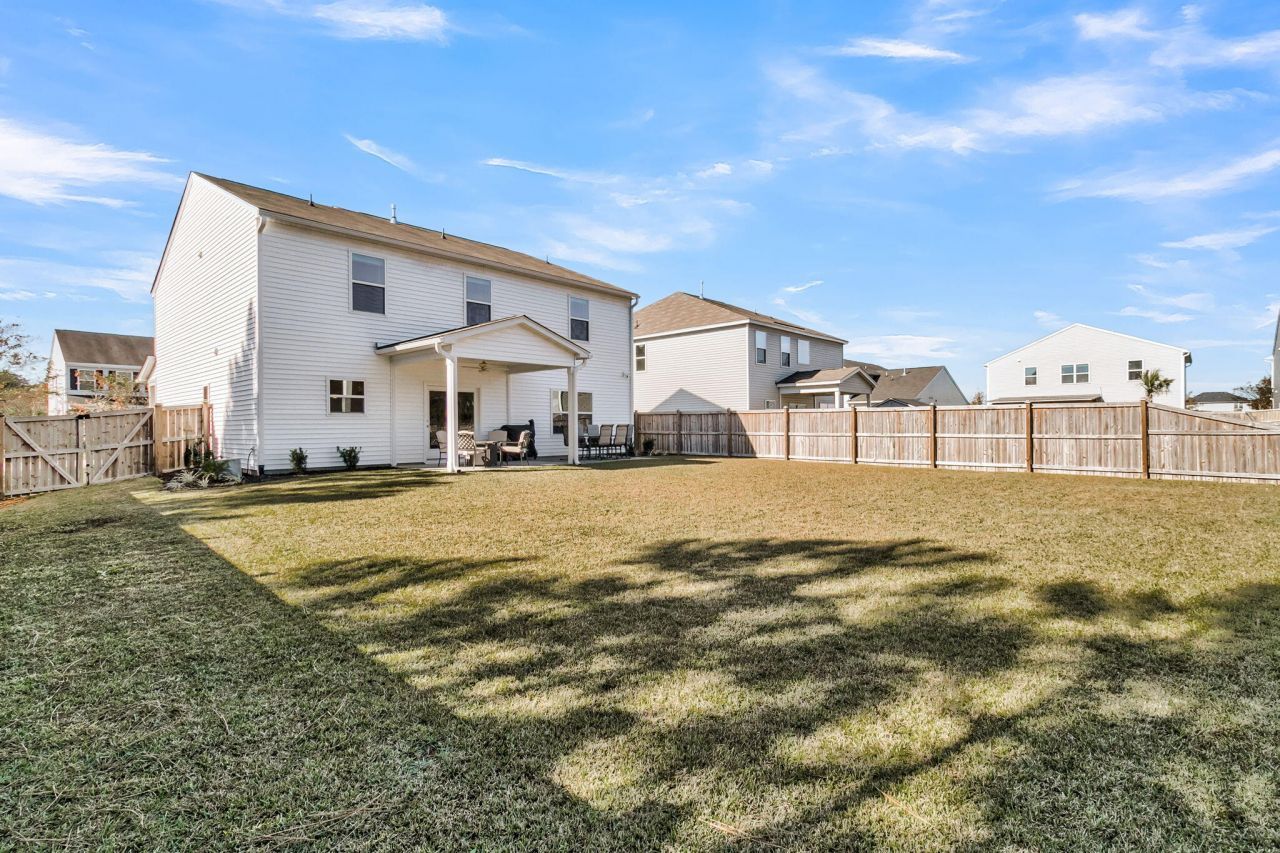 100 Clydesdale Circle Photo 47