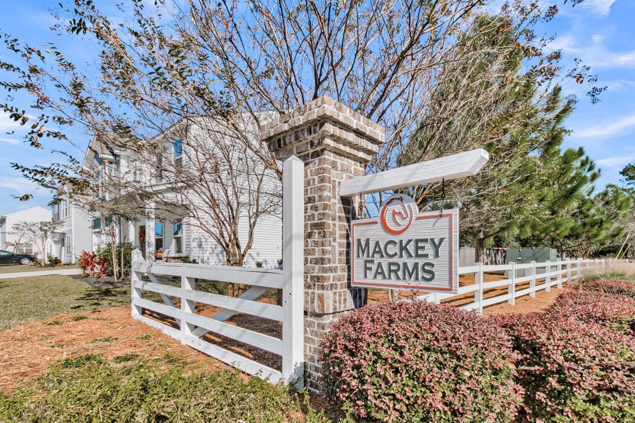 100 Clydesdale Circle Photo 51