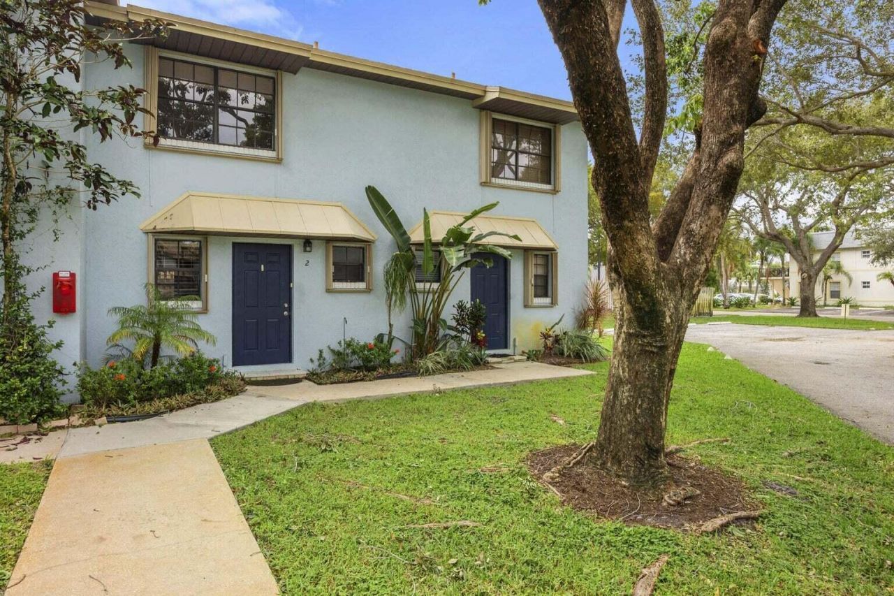 406 N Cypress Drive, Unit 2, Tequesta, FL 33469 Photo