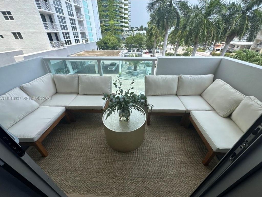 1200 West Ave, Unit 316, Miami Beach, FL 33139 Photo