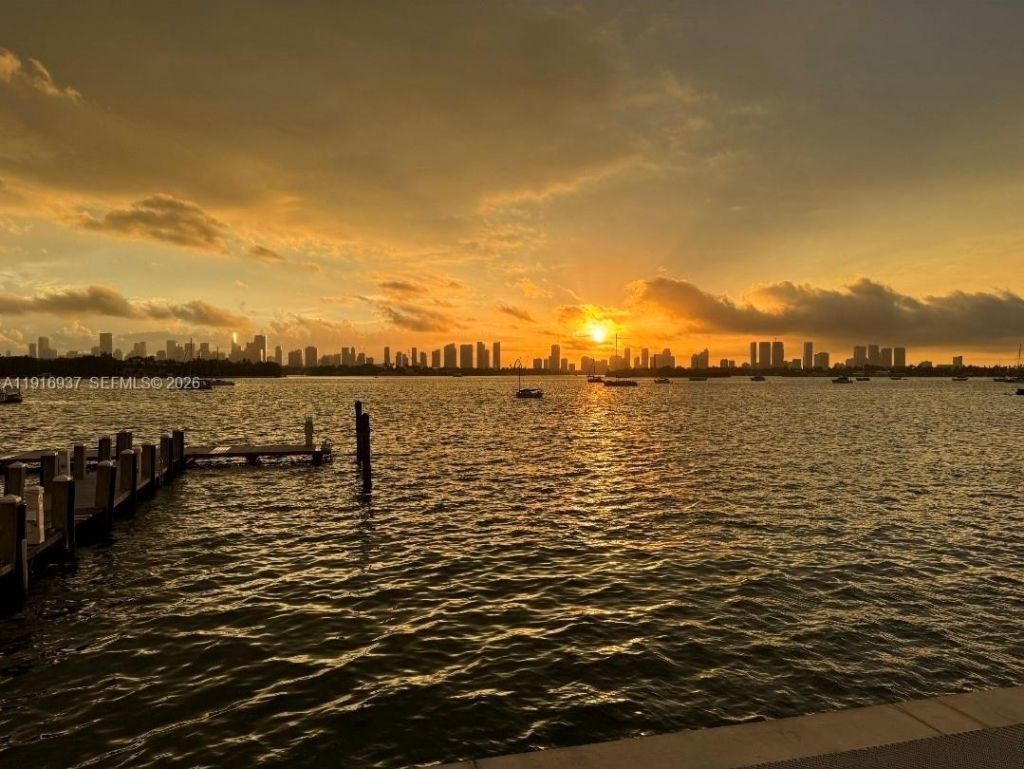 1200 West Ave, Unit 316, Miami Beach, FL 33139 Photo