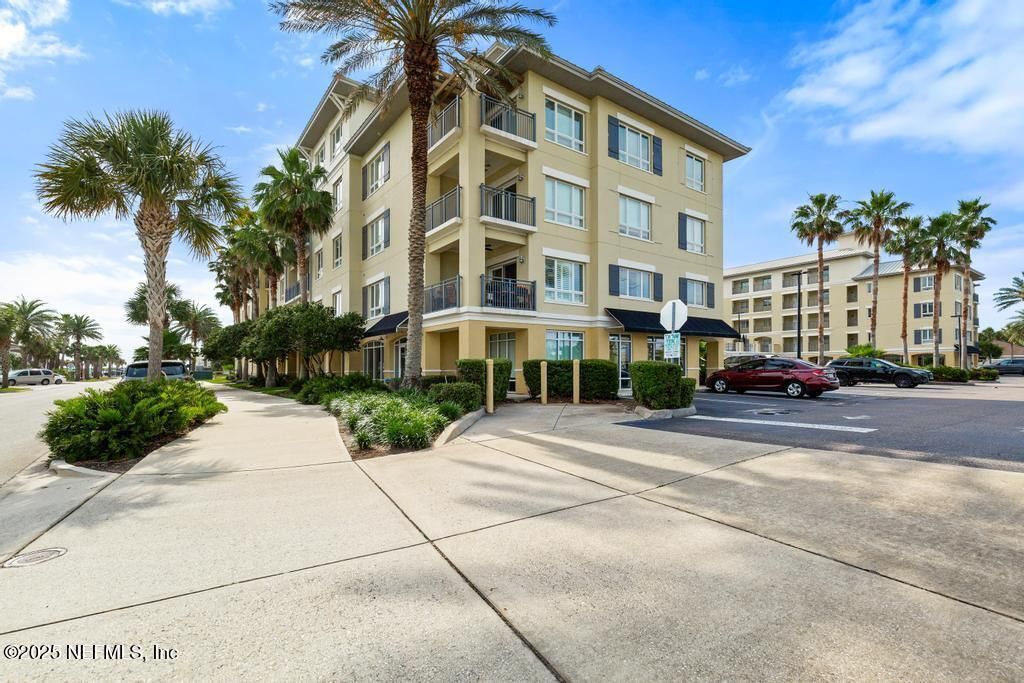 525 3rd Street N, Unit 215, Jacksonville Beach, FL 32250 Main Photo