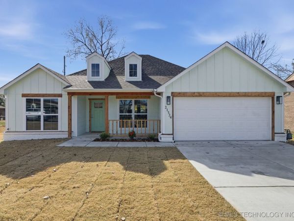 21524 E 35th Place S, Broken Arrow, OK 74014
