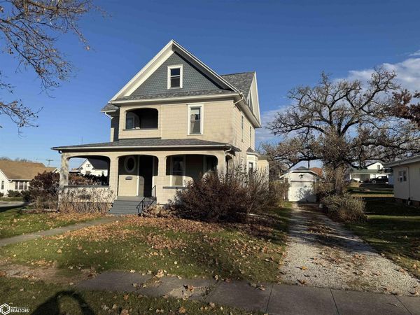 201 E Ohio Street, Toledo, IA 52342