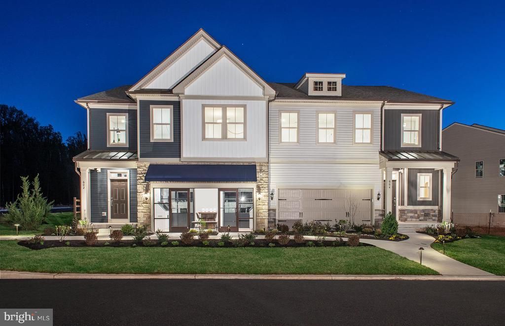 25 Patriot Lane, Horsham, PA 19044 Main Photo