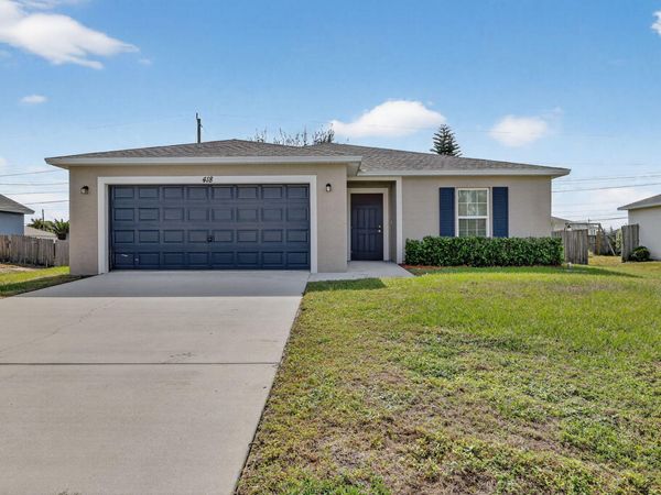 418 SW Fields Avenue, Port St. Lucie, FL 34953