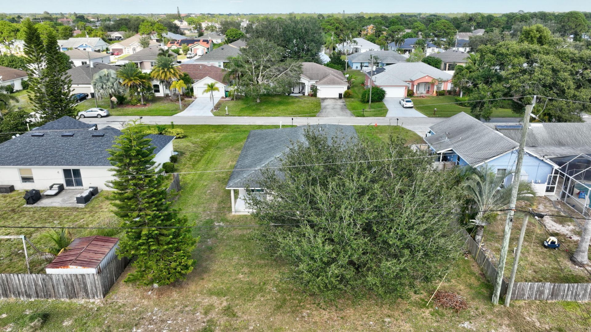 418 SW Fields Avenue, Port Saint Lucie, FL 34953 Photo