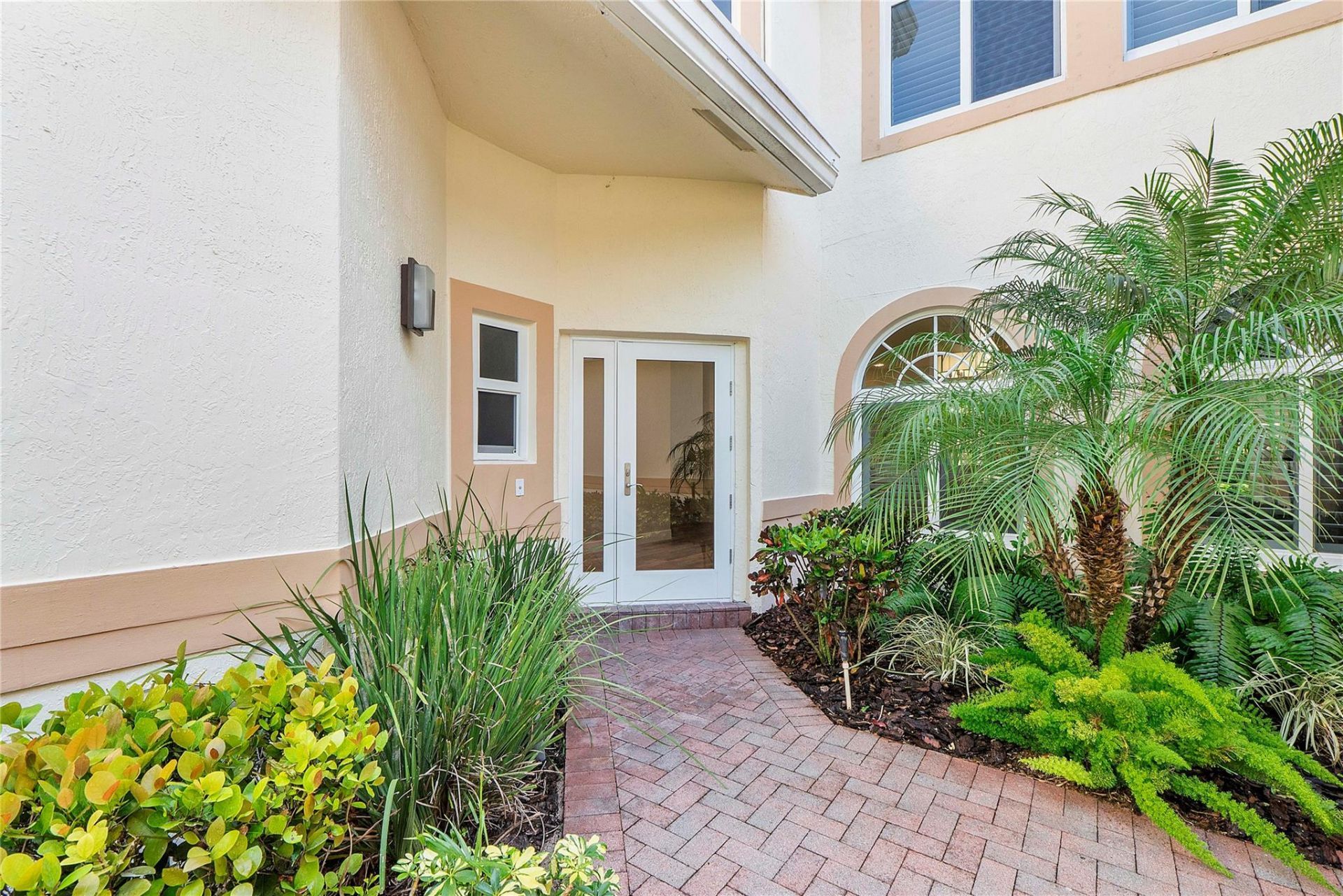 576 W Palm Aire Drive, Pompano Beach, FL 33069 Photo