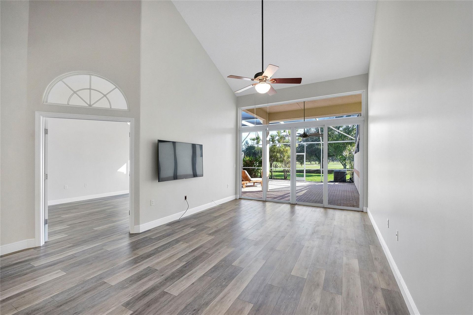 576 W Palm Aire Drive, Pompano Beach, FL 33069 Photo