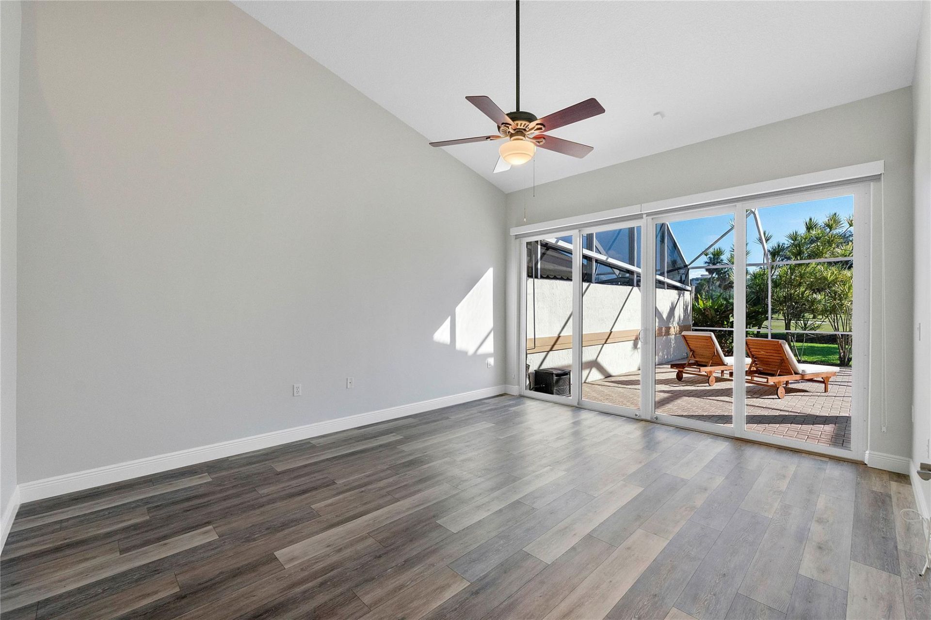 576 W Palm Aire Drive, Pompano Beach, FL 33069 Photo