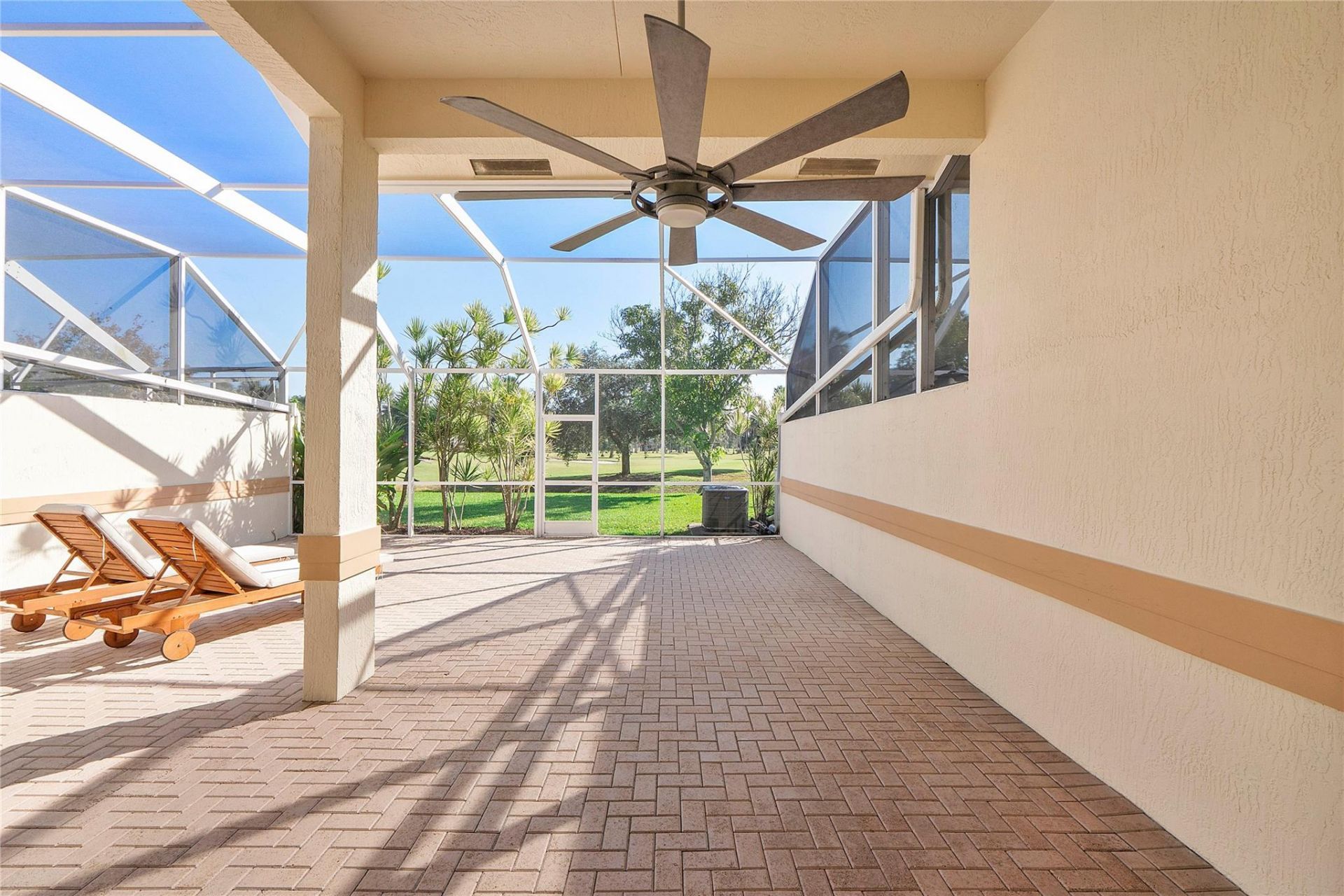 576 W Palm Aire Drive, Pompano Beach, FL 33069 Photo