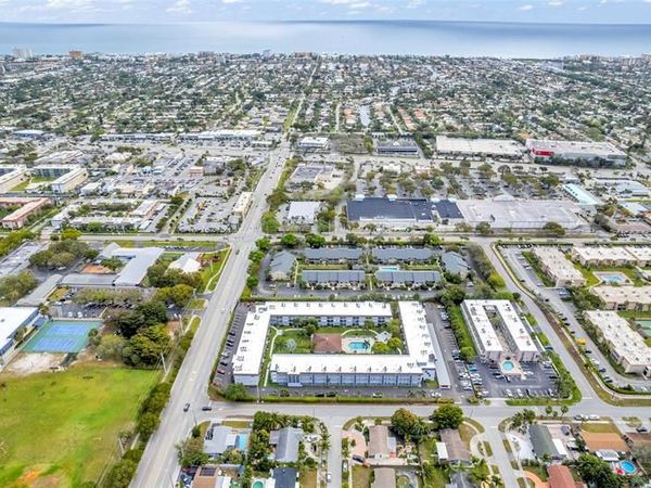 400 SE 10th Street, Unit 211, Deerfield Beach, FL 33441