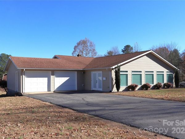 3041 Heffner Place, Hudson, NC 28638