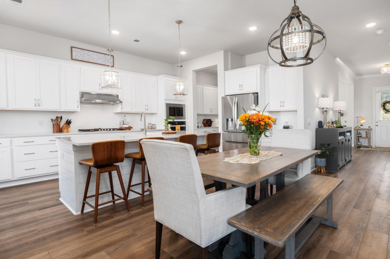 716 Blueway Avenue Photo 13