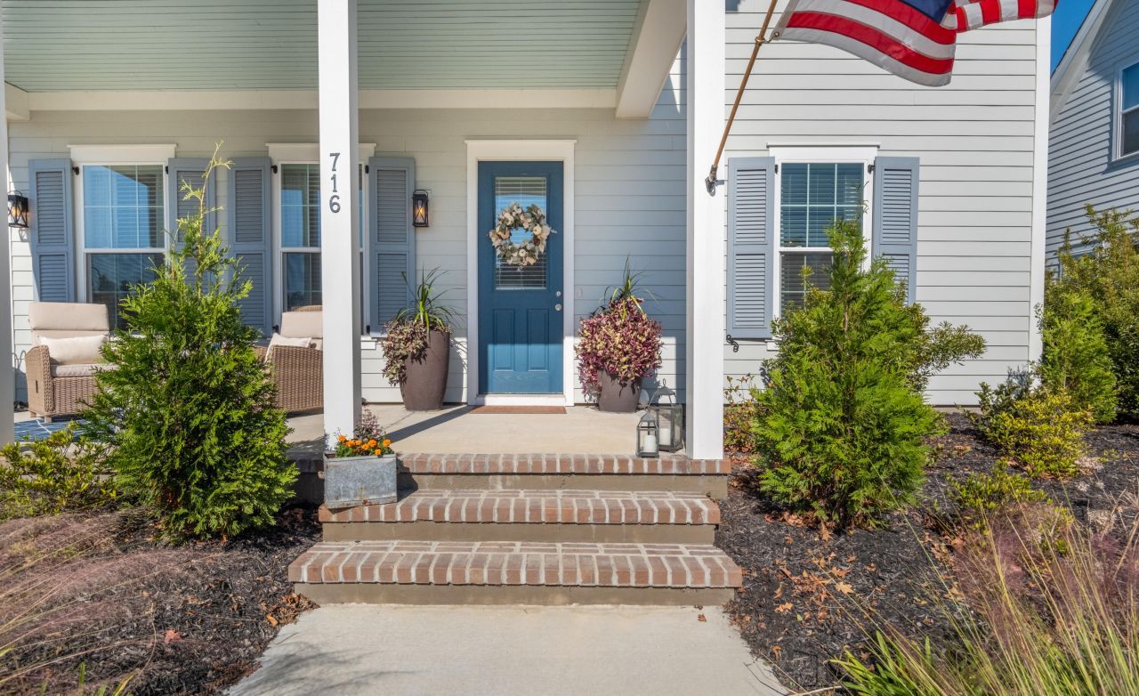 716 Blueway Avenue Photo 6