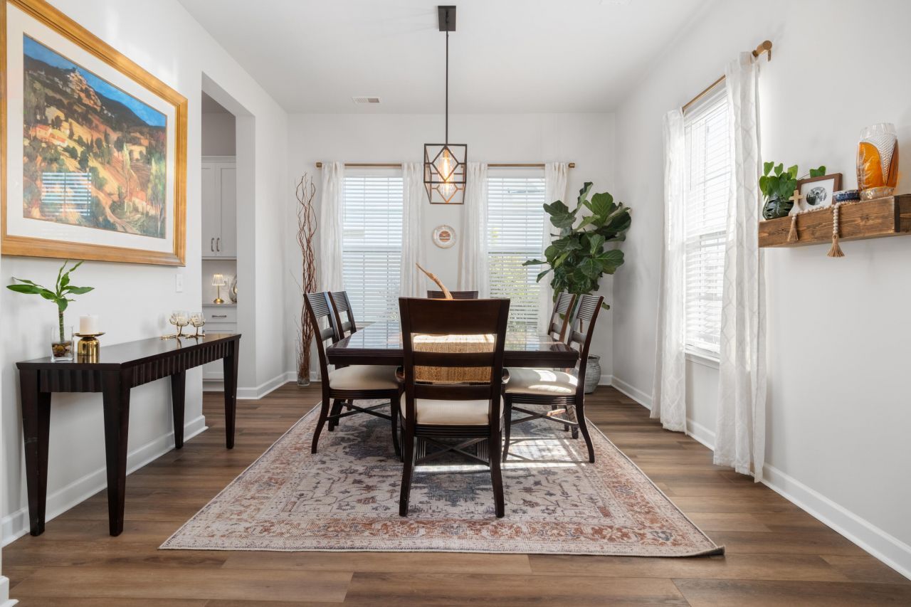 716 Blueway Avenue Photo 9