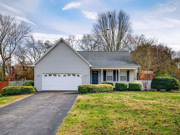 2818 Oak Haven Pl, Cookeville, TN 38506