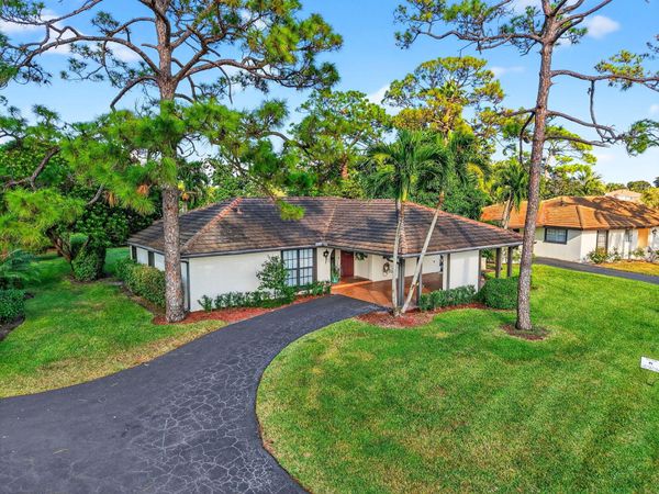 435 Pine Villa Drive, Atlantis, FL 33462