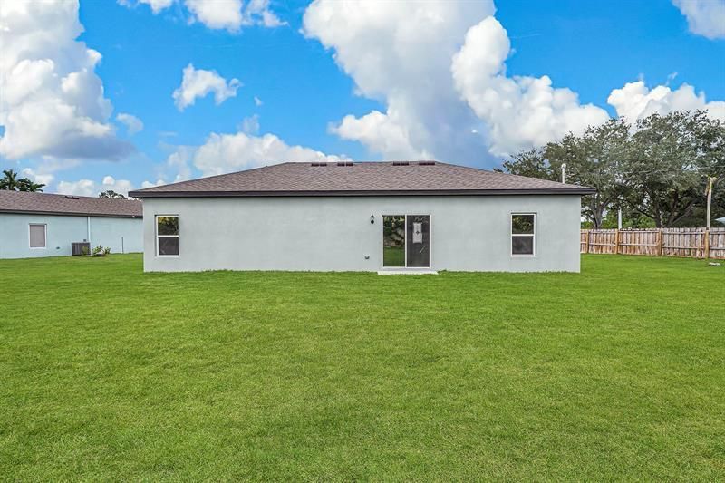 5262 NW Lamoore Lane, Port Saint Lucie, FL 34983 Photo