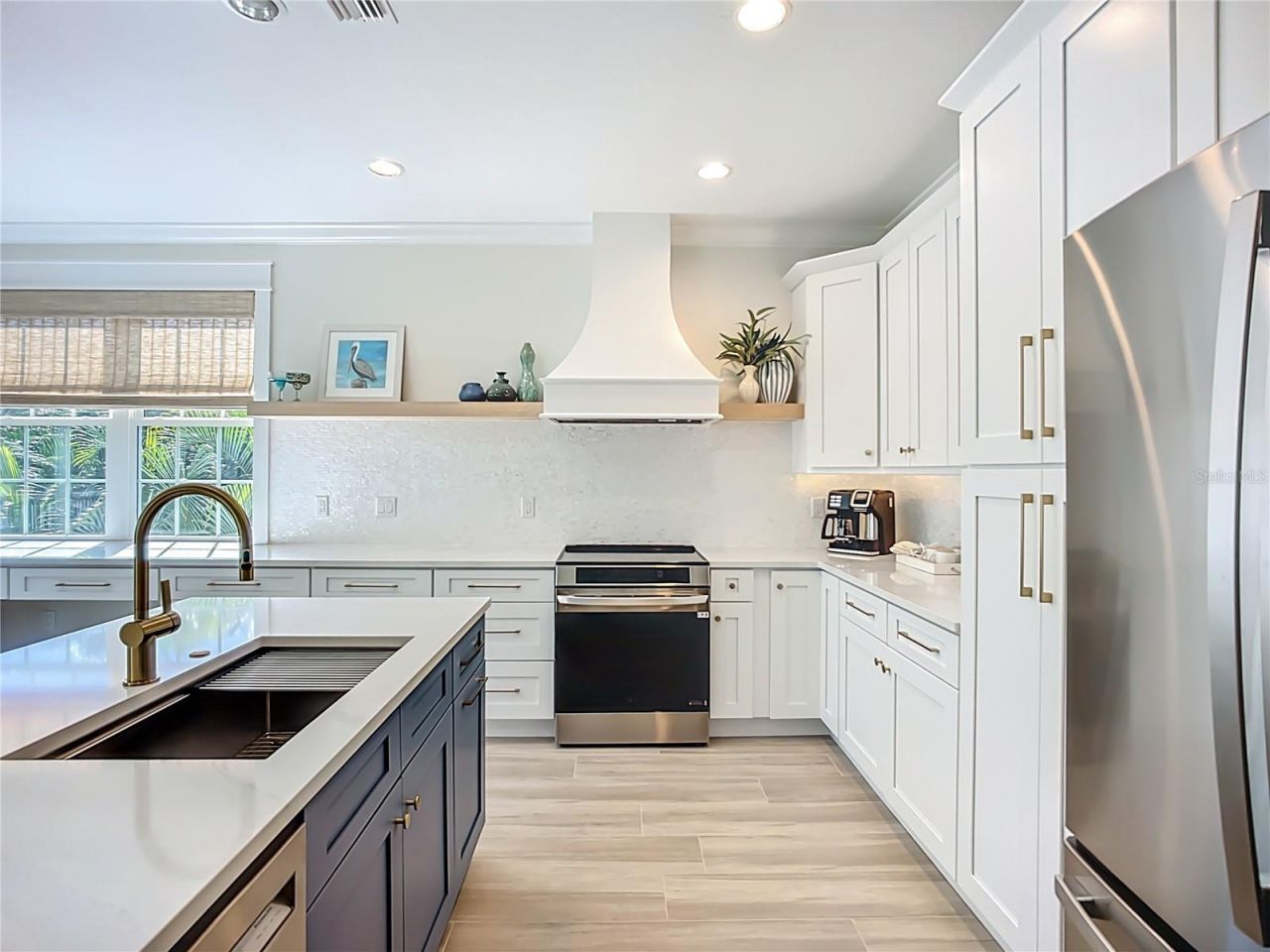 215 64th Street, Holmes Beach, FL 34217 Photo