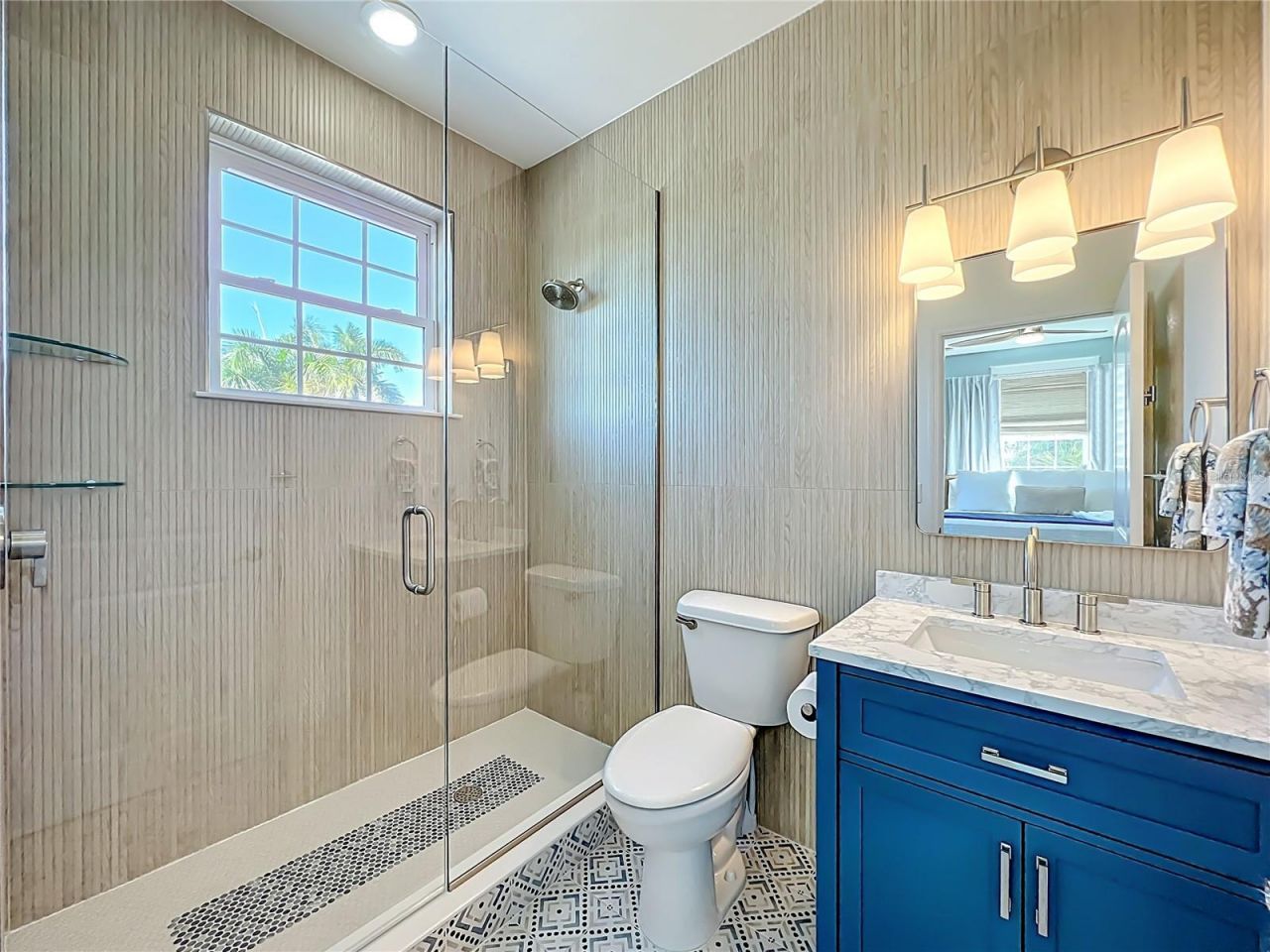 215 64th Street, Holmes Beach, FL 34217 Photo