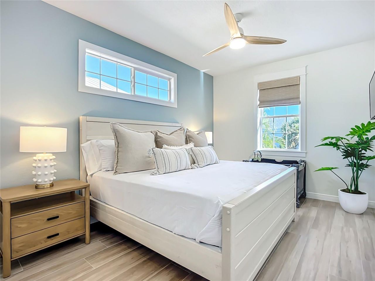 215 64th Street, Holmes Beach, FL 34217 Photo