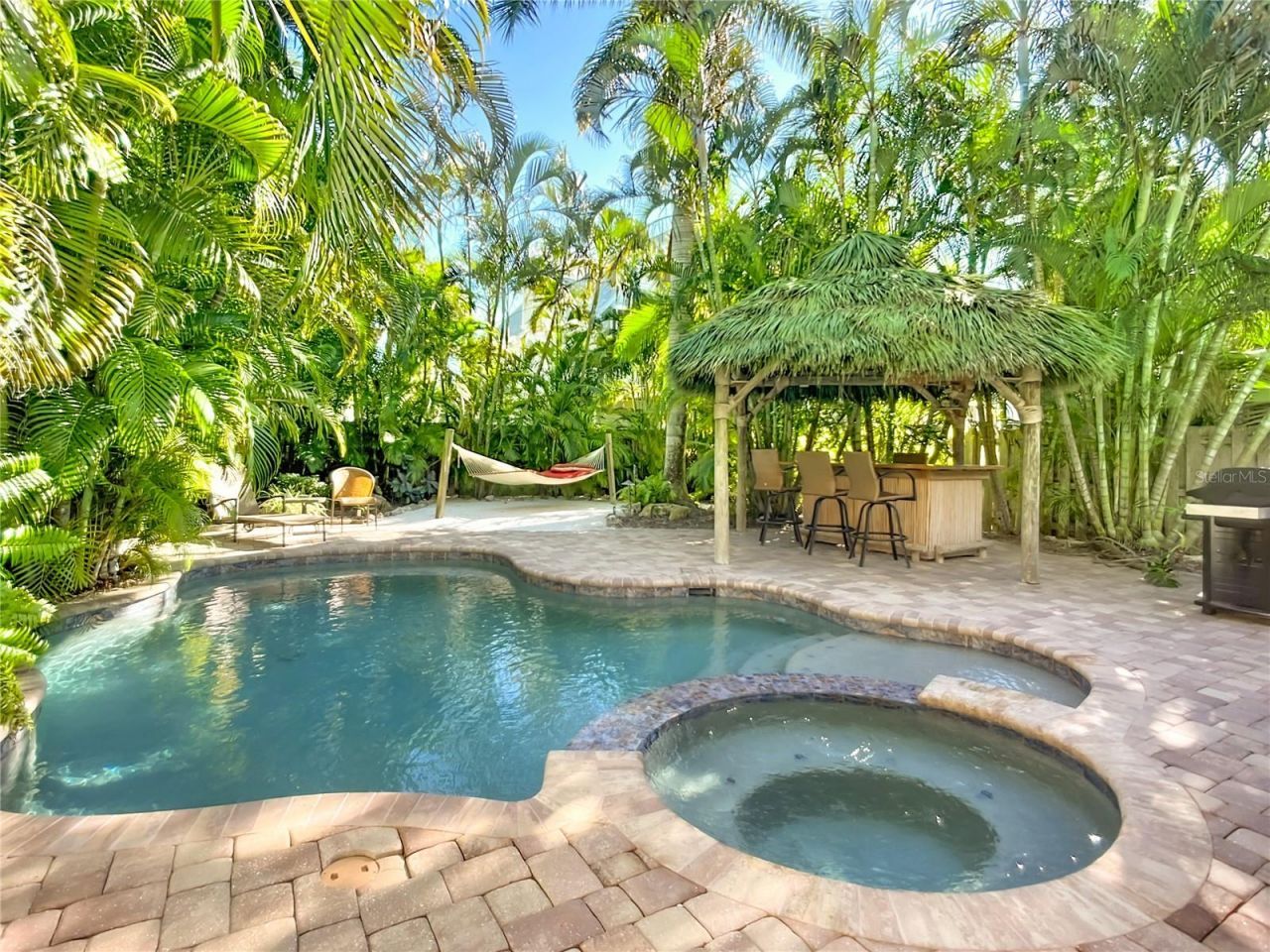 215 64th Street, Holmes Beach, FL 34217 Photo