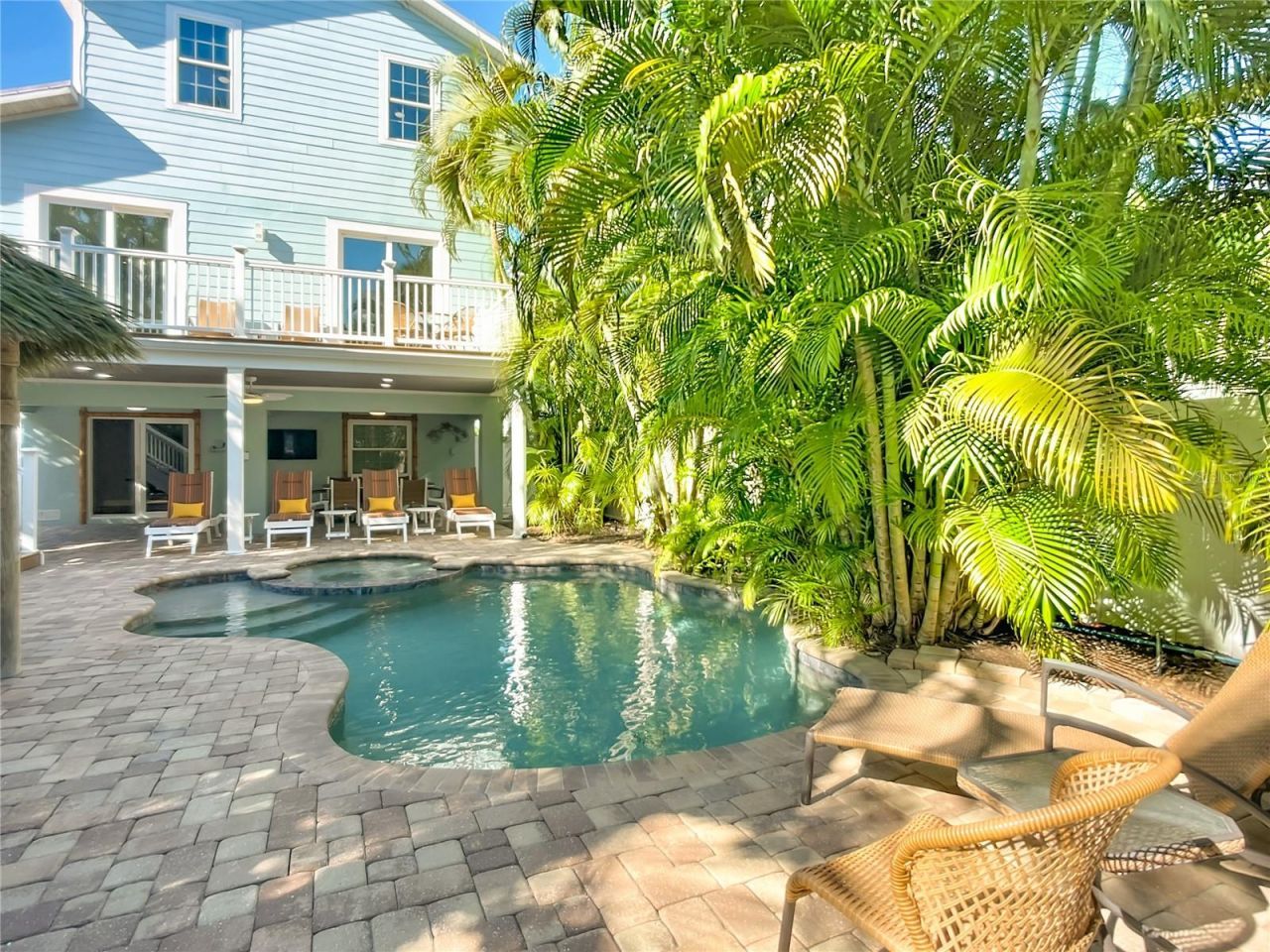 215 64th Street, Holmes Beach, FL 34217 Photo