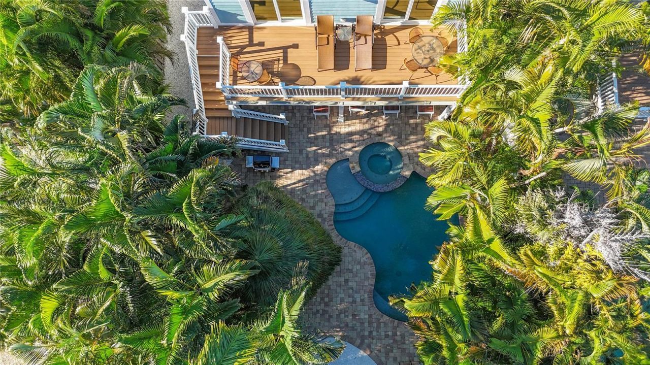 215 64th Street, Holmes Beach, FL 34217 Photo