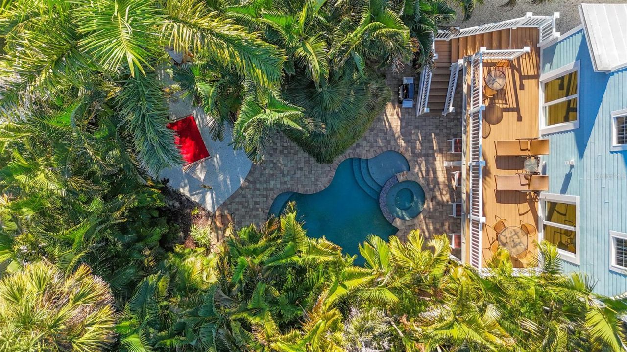 215 64th Street, Holmes Beach, FL 34217 Photo