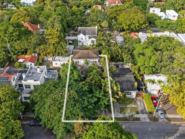 137 NE 46th St, Miami, FL 33137