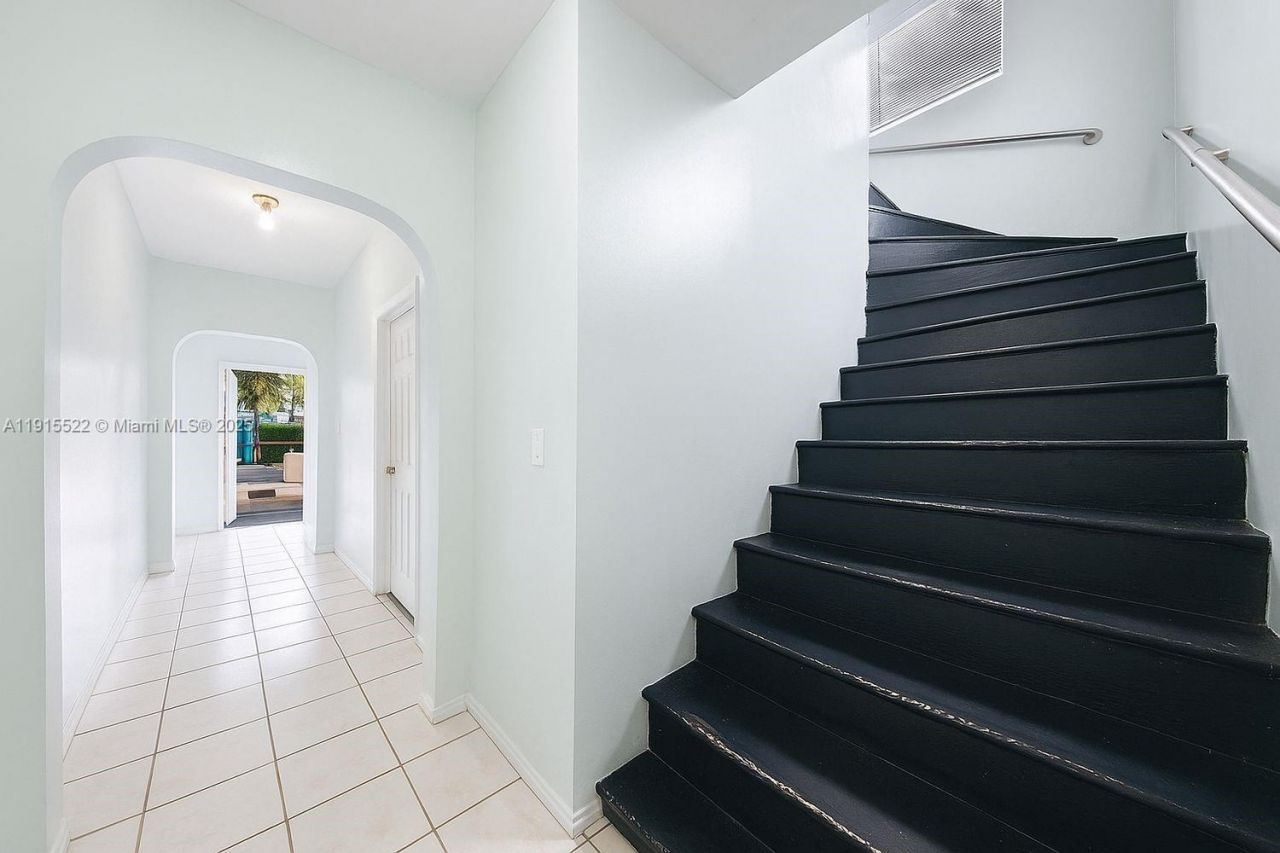 137 NE 46th St, Miami, FL 33137 Photo