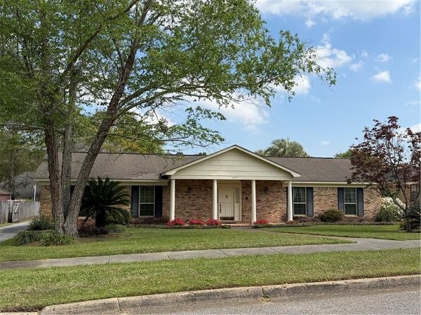 1013 Regal Drive, Mobile, AL 36609