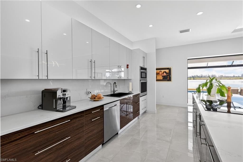 1708 SW 4th St, Cape Coral, FL 33991 Photo